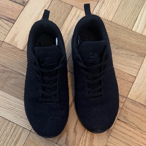 Black Athletic Sneakers - Picture 1 of 5